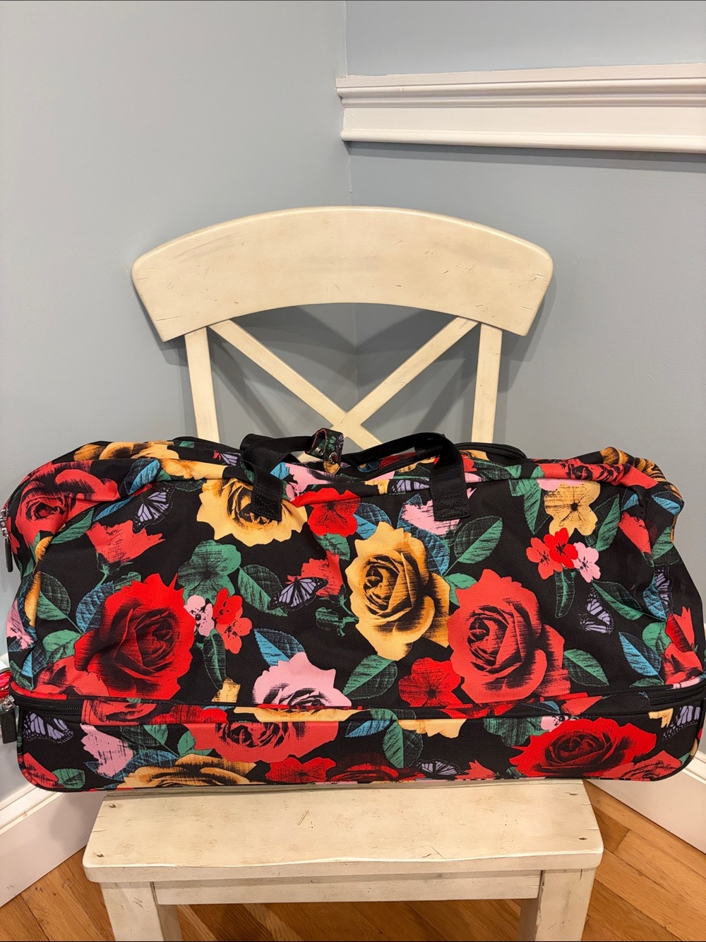 Vera Bradley “Havana Rose” Floral Rolling Travel Duffel Bag - Picture 5 of 9